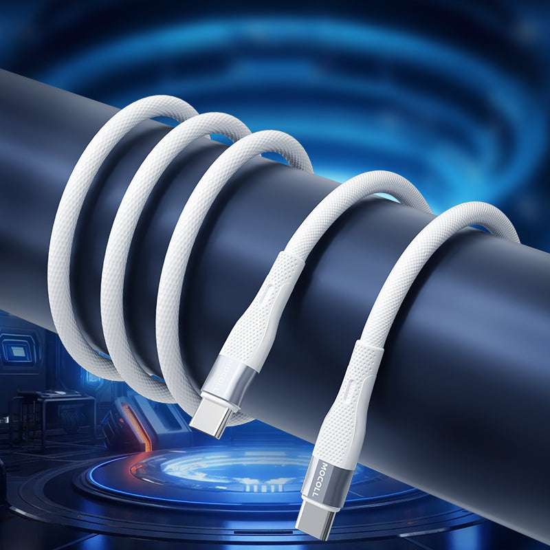MOCOLL fast charging cable USB-C in white braided design for durable and efficient power transfer